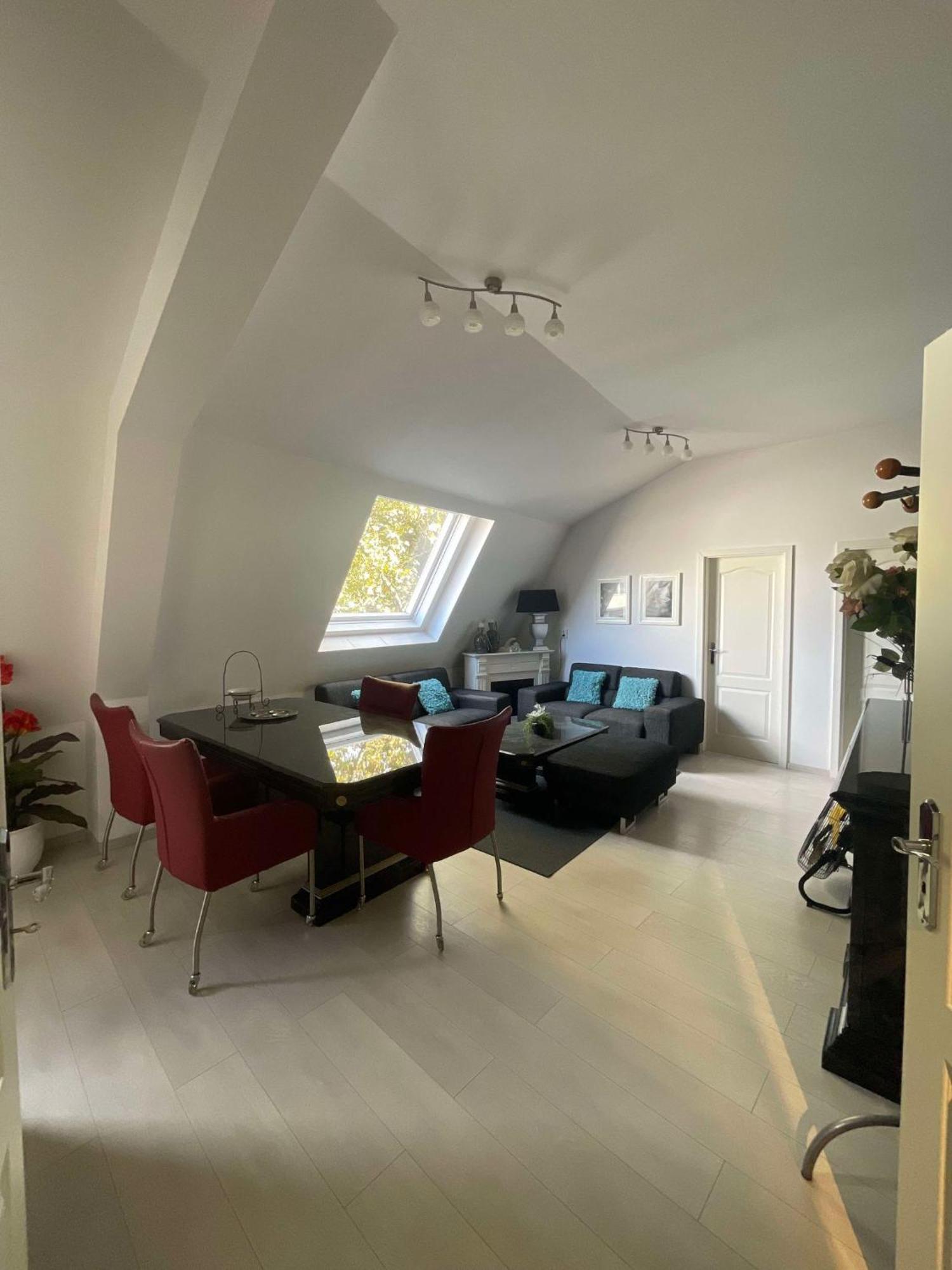 Bed and Breakfast Samos Babbis Heerlen Exterior foto